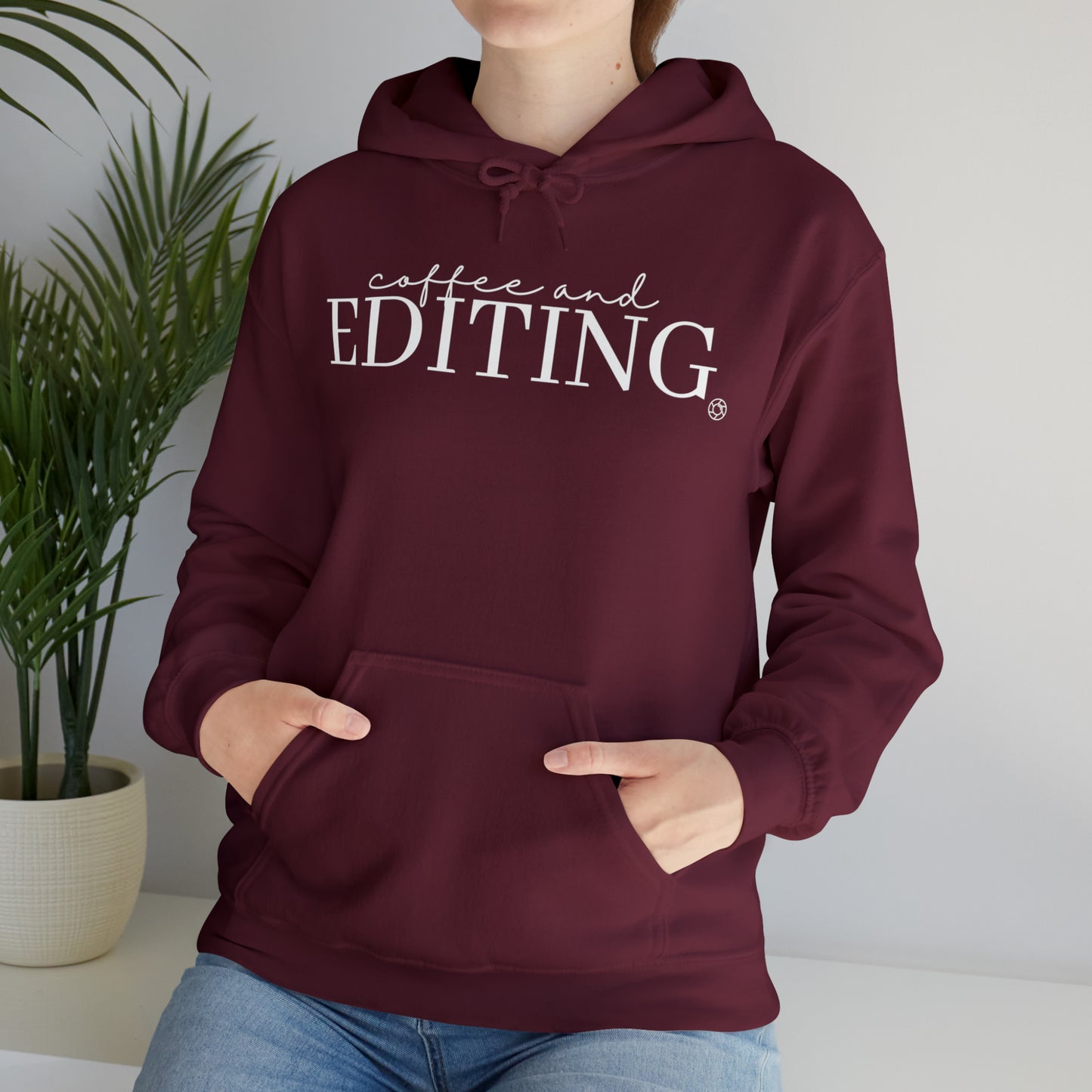 Coffee & Editing (Wht) - Heavy Blend™ Hooded Sweatshirt