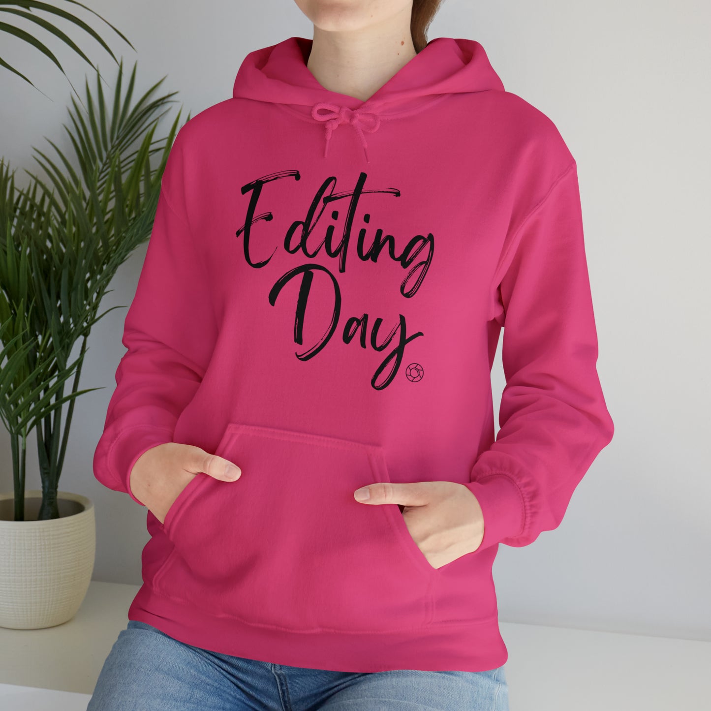 Editing Day (Blk) - Unisex Heavy Blend™ Hooded Sweatshirt